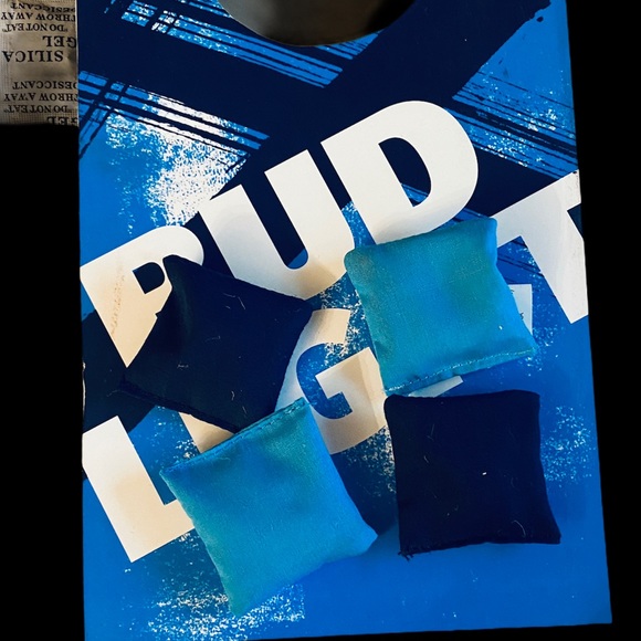 Bud Light Desktop Bean Bag & Ring Toss Game - Picture 12 of 15